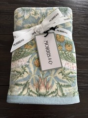 2 Morris & Co. William Morris Strawberry Thief Floral Velour HAND Towels NWT