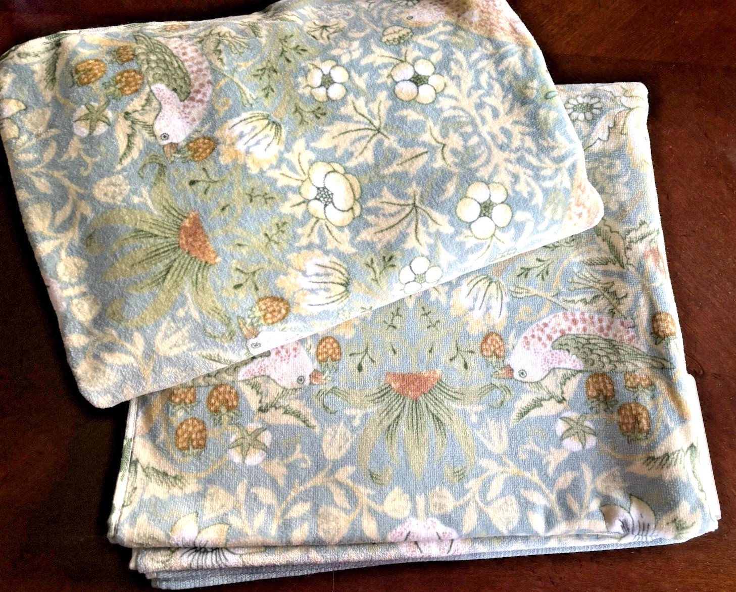 2 Pc William Morris Strawberry Thief Bird Velour Green Multi Bath Towels Set gallery