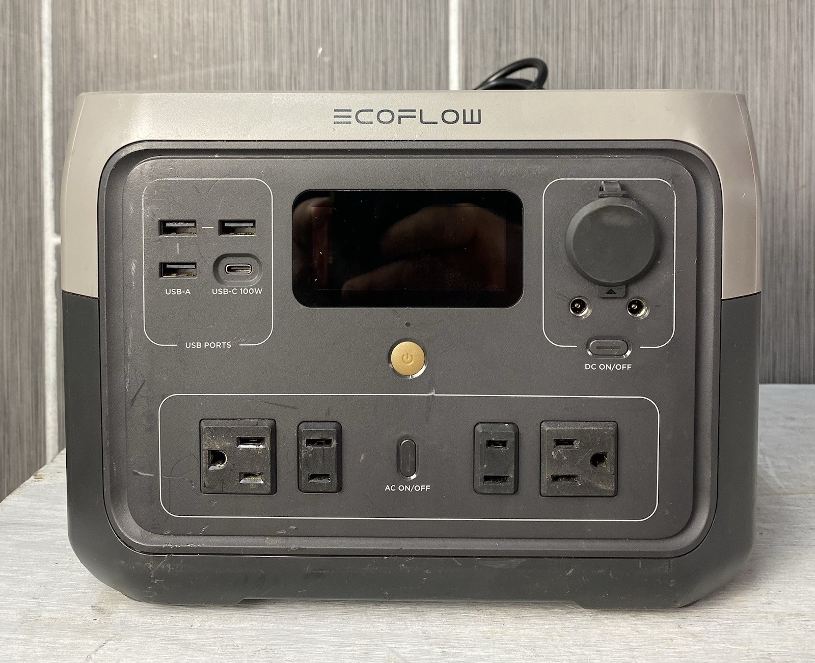 Ecoflow river 2 max Model EFR610 Portable Power Station 512Wh Capacity 13.2lbs gallery