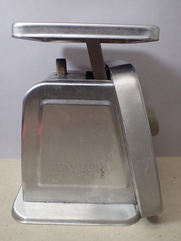 Vintage Taylor Professional Stainless Steel Kitchen Scale Model TS5 5 LB/2.2 KG gallery
