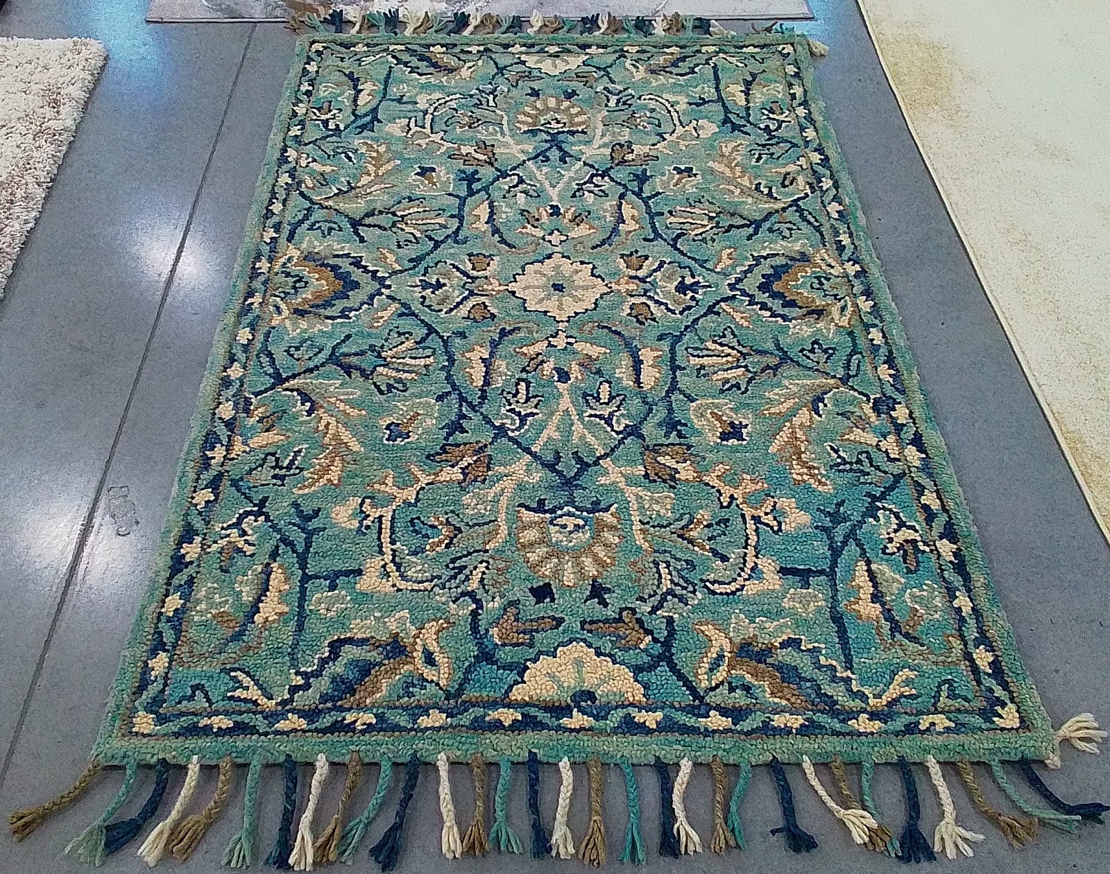 BLUE / IVORY 4'-0" x 6'-0" Back Stain Rug, Reduced Price 1172800592 BLM457M-4 gallery