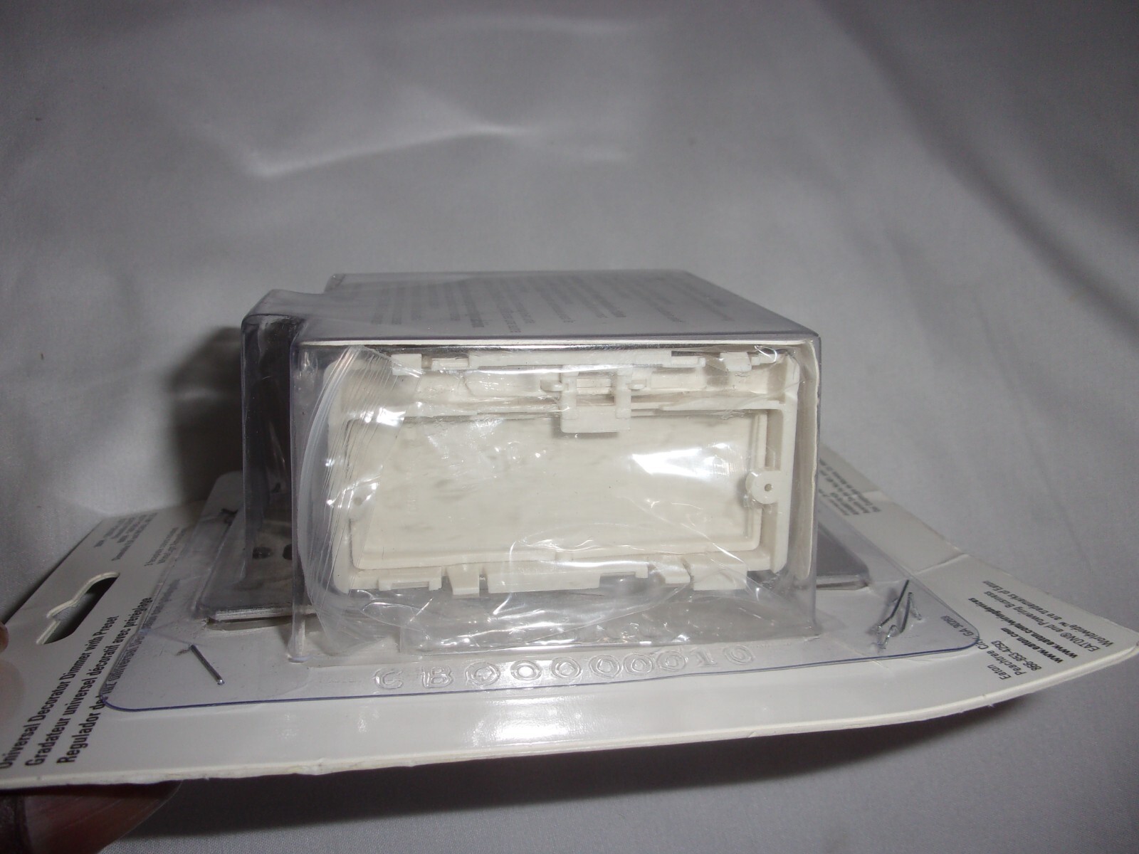 Eaton DUL06P-C2 Universal Decorator Dimmer Preset White Almond Ivory Color gallery