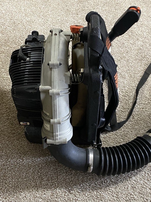 ECHO PB-413H Backpack Leaf Blower Gasoline Powered MPN PB-413H Black/White used gallery