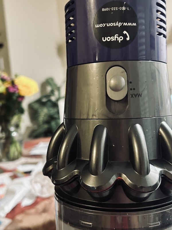Dyson Dyson Cyclone V10 Absolute 180846-01 Stick Vacuum Cleaner gallery