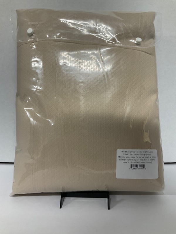Matouk~Coverlet~Queen~Elliot~Diamond~Cotton Blend~Tan~made USA~NWT gallery