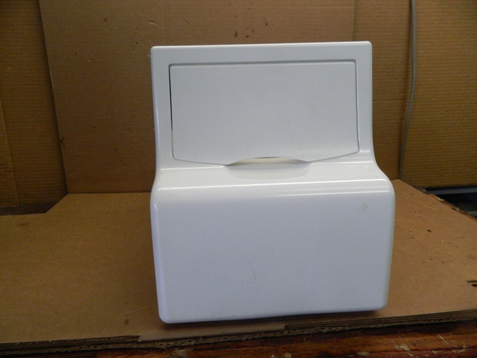 Frigidaire Refrigerator Ice Container Assembly Part # 241860803 gallery