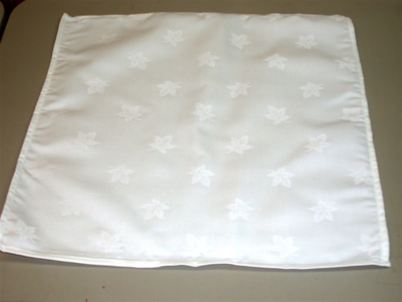(6) Jacquard Napkins w/ Leaf Design ~ Pure White ~ 22 x 22 **NEW** gallery