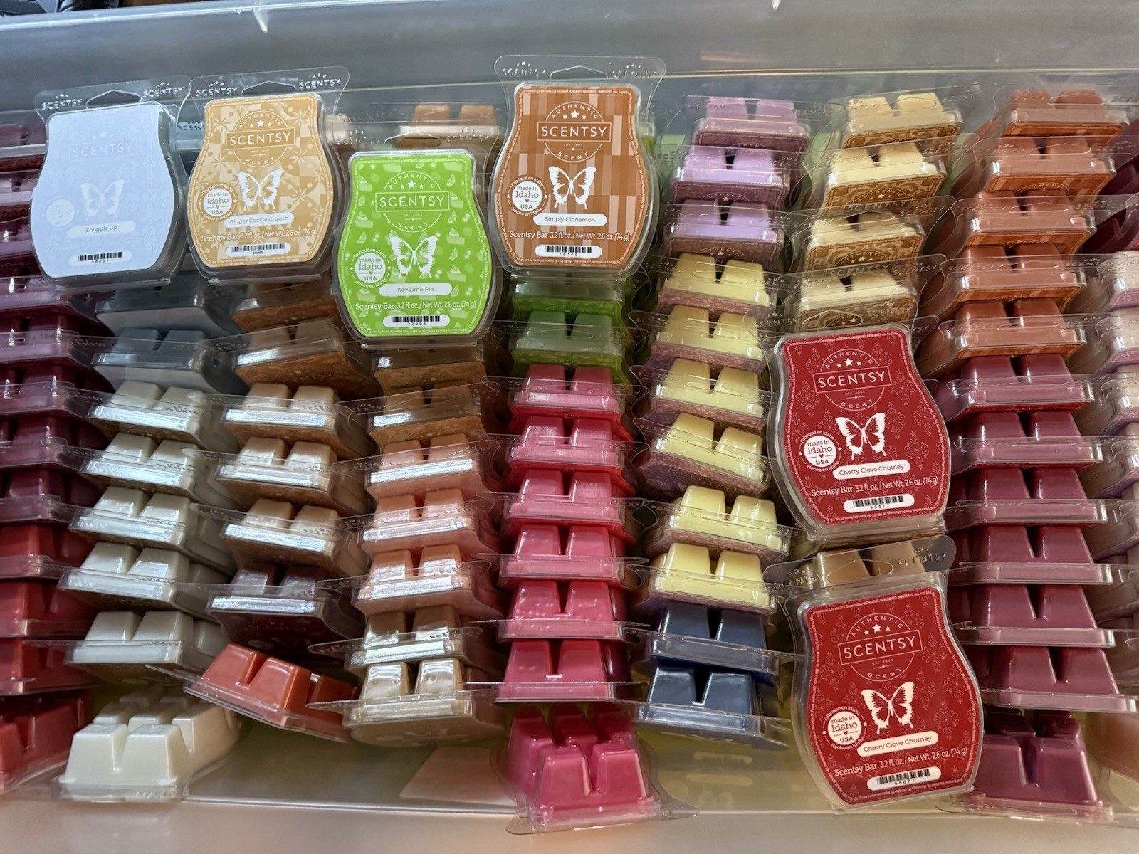 Retired & Current Scentsy Wax Bars Tarts Fragrance Melts with FREE SHIPPING! gallery