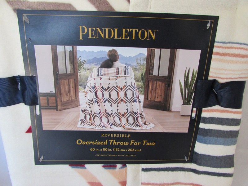 Pendleton Designer Throw Blanket For Two 60" X 80" Reversible Oversized Cream gallery