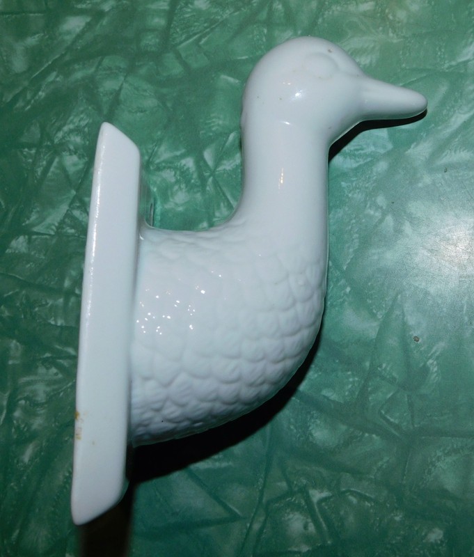 GOOSE DUCK HEAD WALL HOOK CERAMIC KITCHEN TOWEL APRON HOLDER COUNTRY VTG gallery