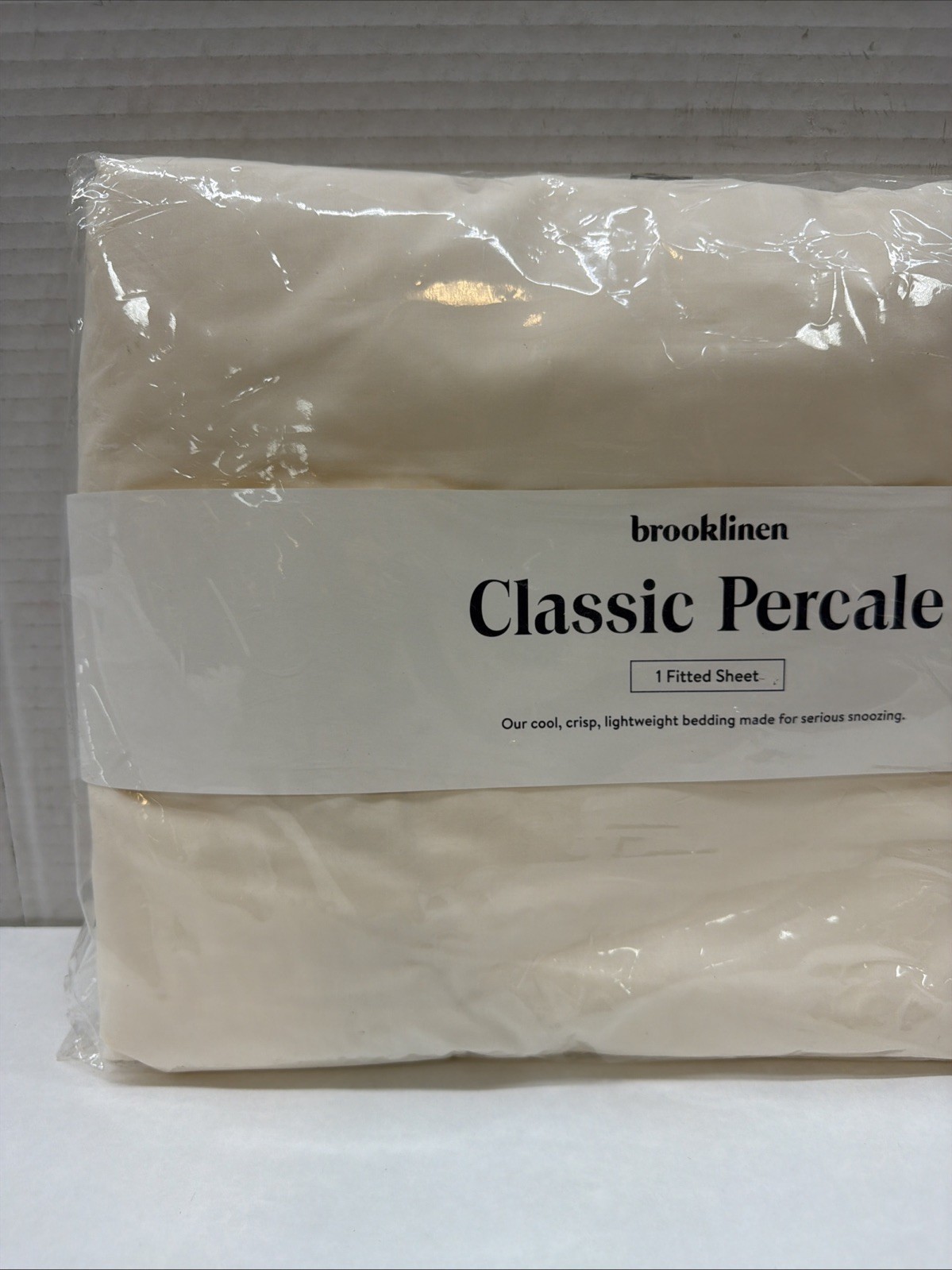 Brooklinen Classic Percale Fitted Sheet King Cream gallery