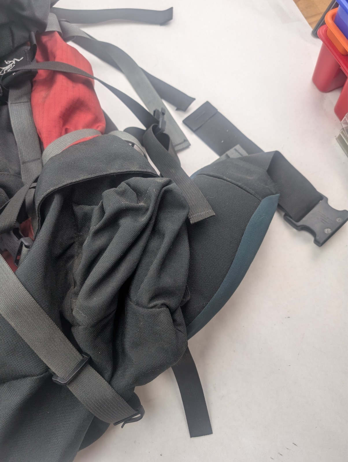 Arc'teryx Bora 65 Vintage Backpack - Red And Black 4