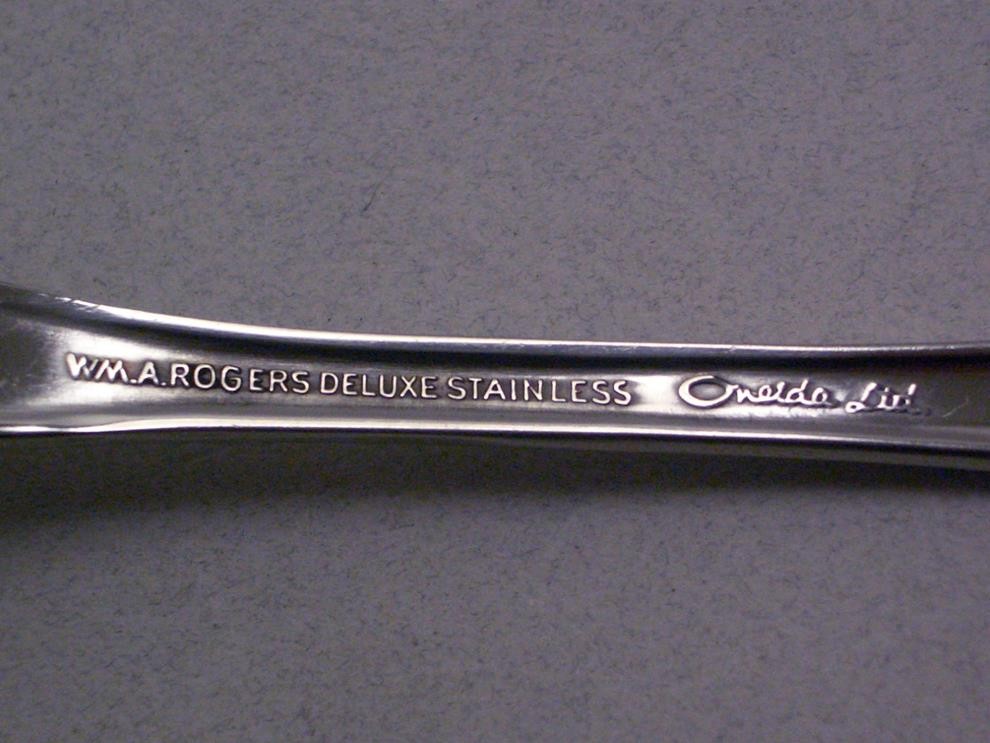 Oneida Rogers WOODCREST AMADEUS MANSFIELD Glossy Dinner Fork 7 1/4" Stainless gallery