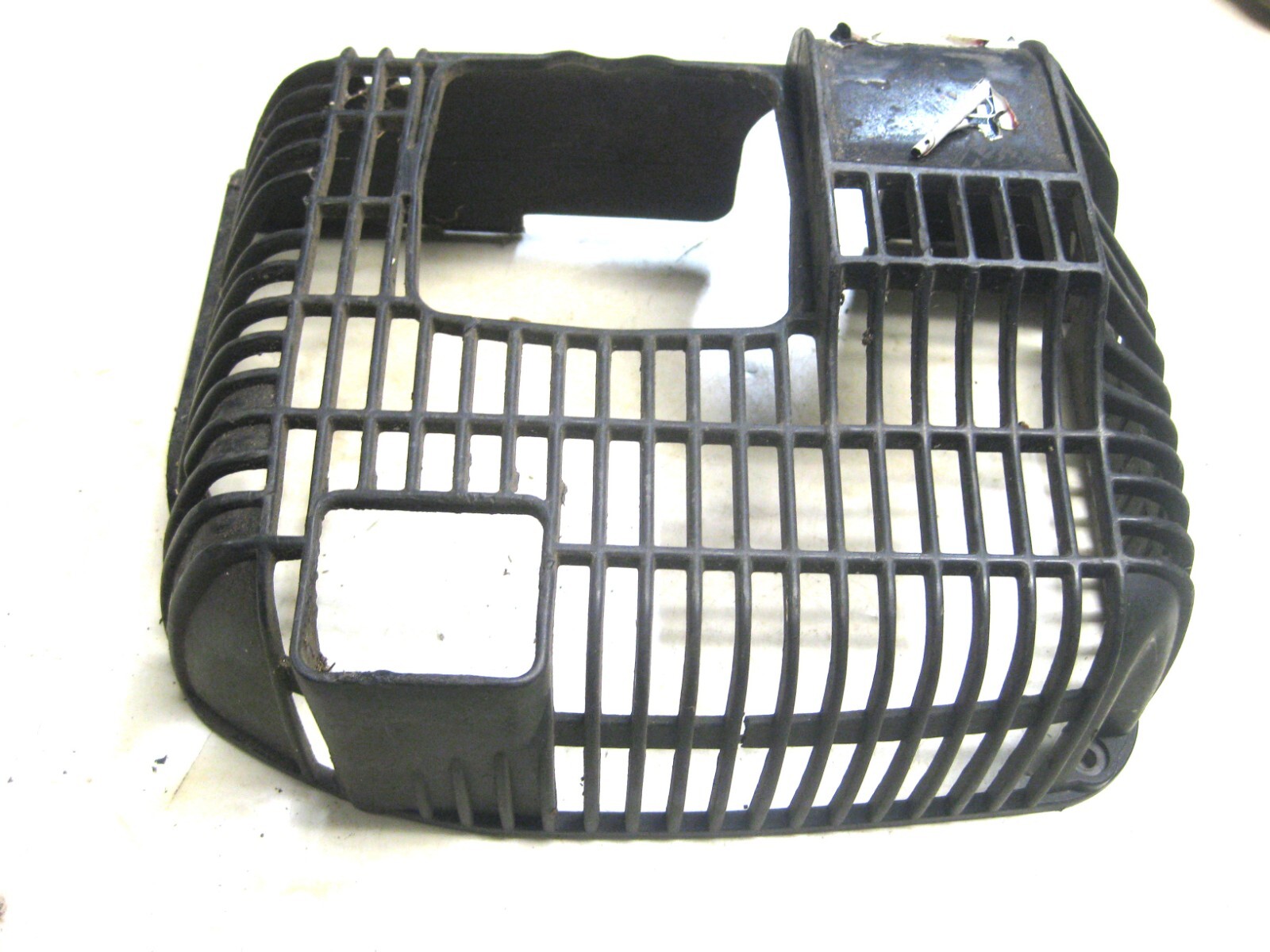 Echo Backpack Blower PB-60HT Engine Cover 10401208260 gallery