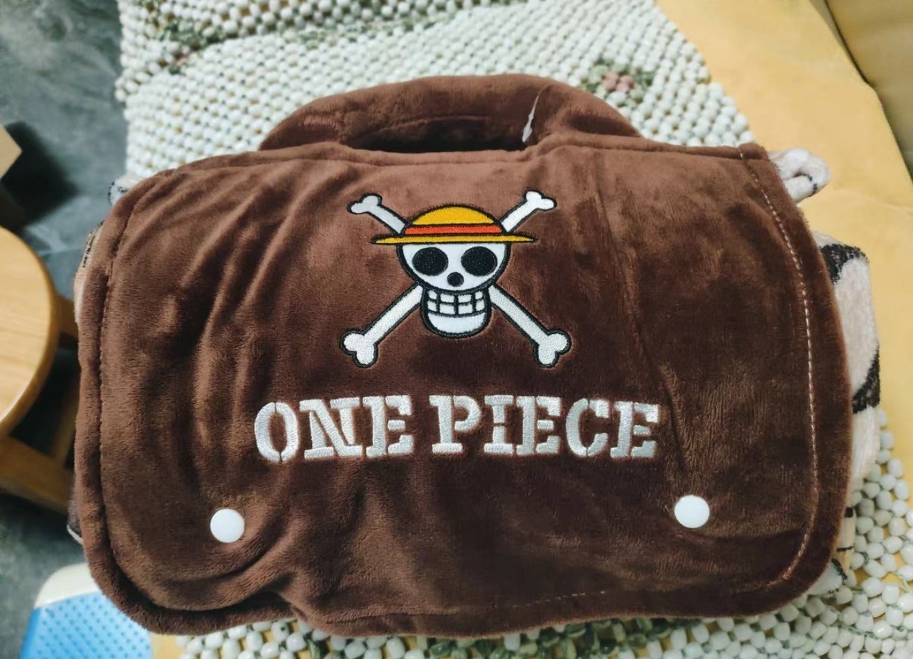 Miniso x One Piece Blanket – Soft Fleece Throw – New with Tag gallery
