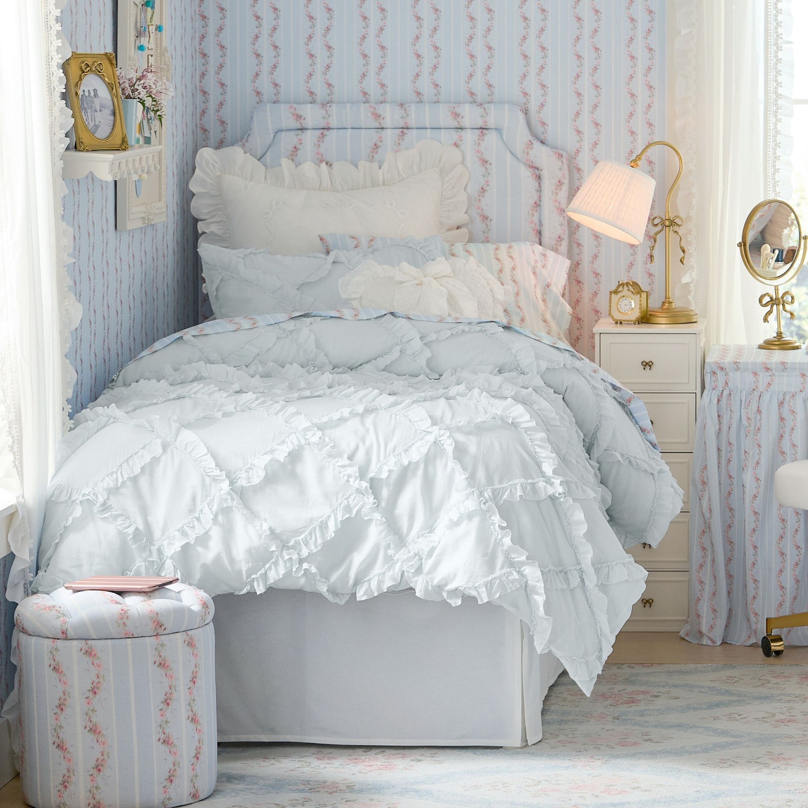 Pottery Barn LoveShackFancy Gala Ruffle Voile Quilt - Blue gallery