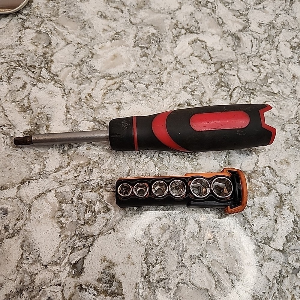 SAE ¼" Ratcheting Nutdriver Force 71630 Screwdriver Set Of Sockets In The Handle