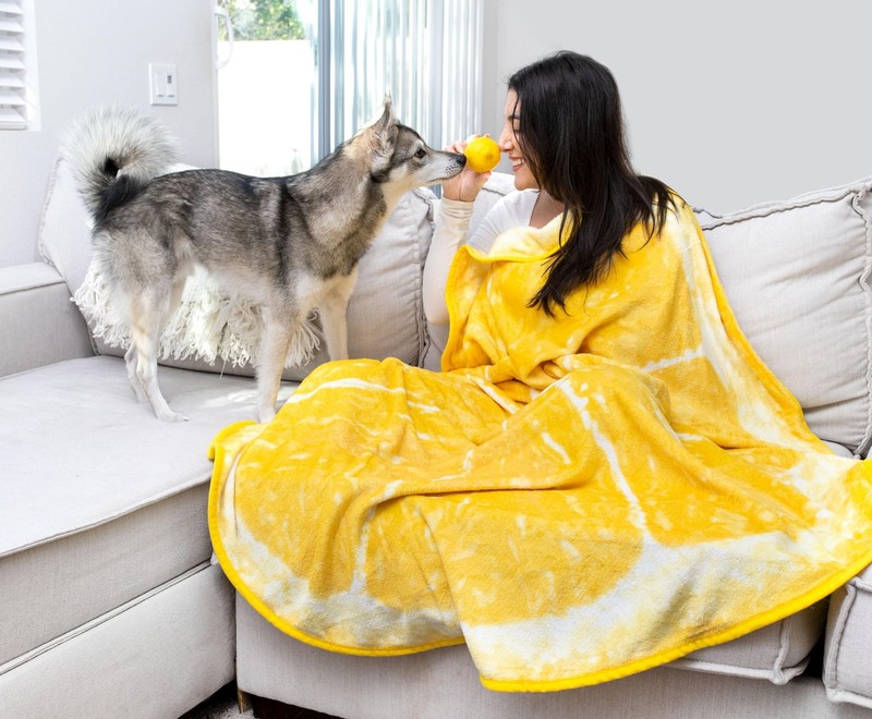 Lemon Slice Round Fleece Throw Blanket | 60 Inches gallery