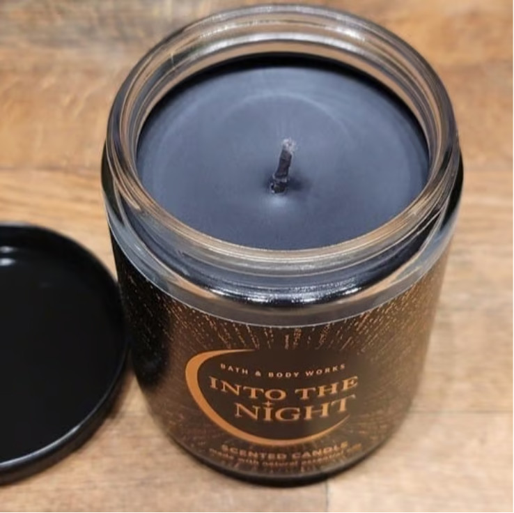 Bath & Body Works Into the Night single wick scented candle 7 Oz. gallery