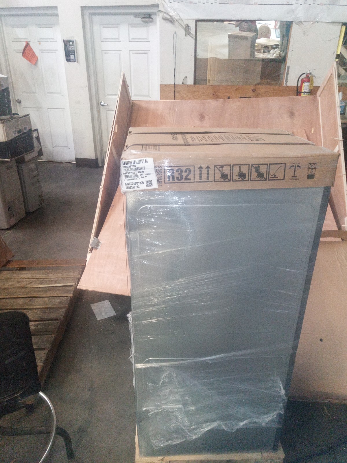 Goodman 2 TON Multi-Positional Air Handler, AMST24BU1300, Scratch & Dent gallery