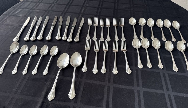 Oneida USA BANCROFT Stainless Flatware ~ 39 Pieces gallery