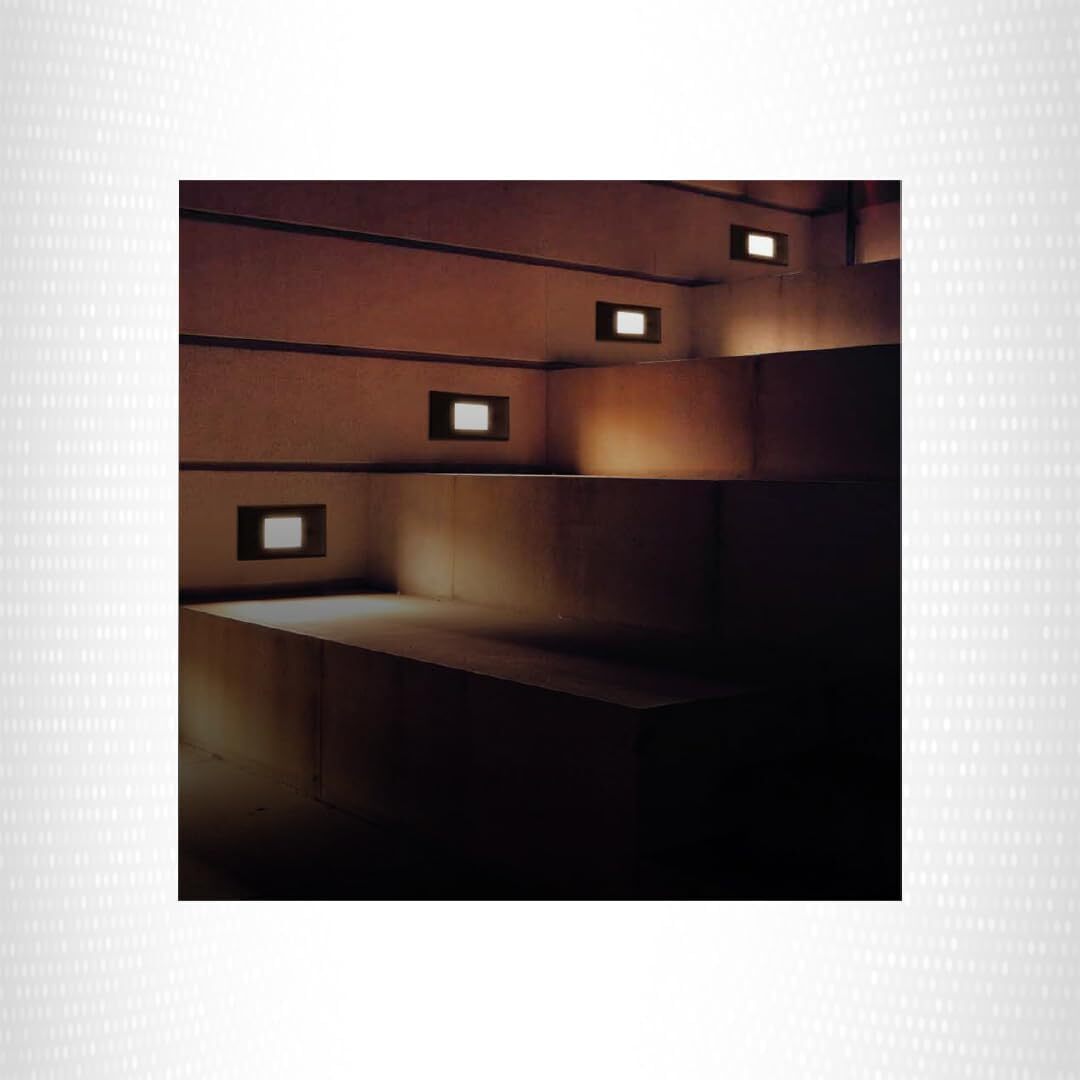 LED Step Light Cover Flat Oil Rubbed Plate, Bronze, Vertical or Horizontal gallery