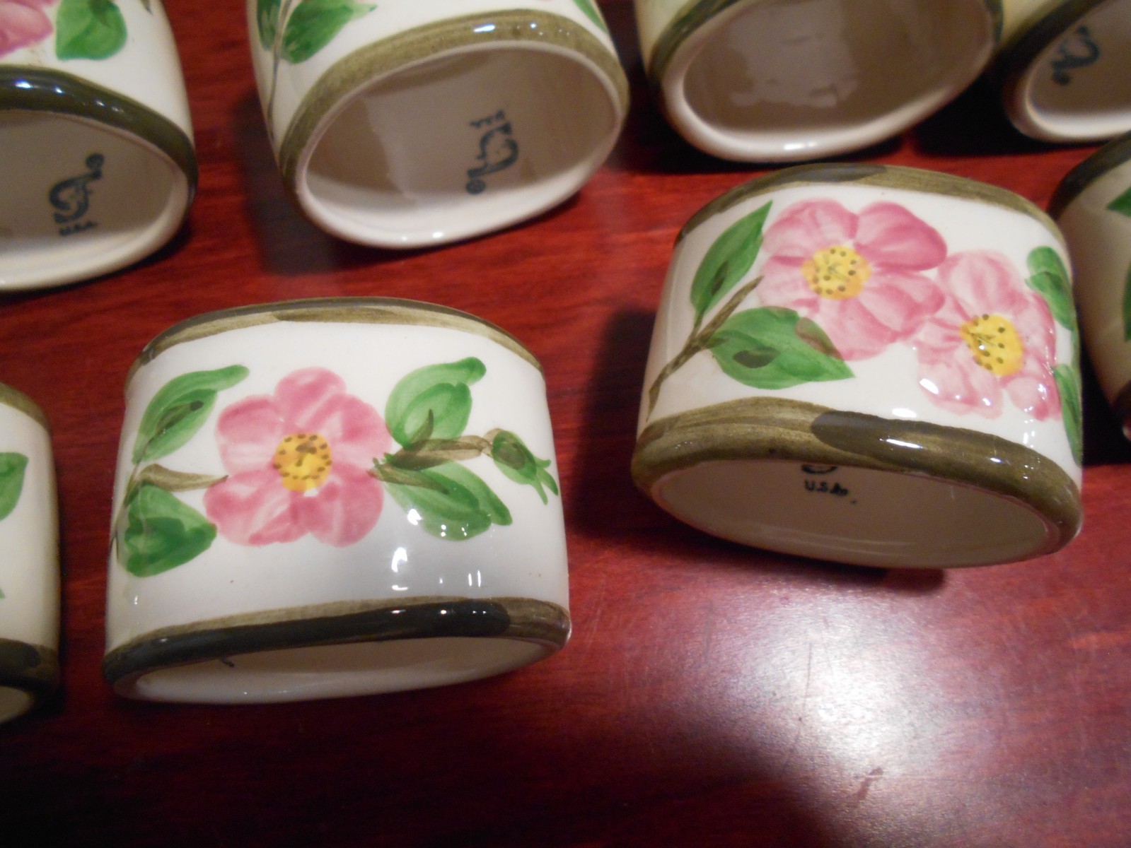 4 Franciscan DESERT ROSE Pattern Napkin Rings Vintage Ceramic 8666 gallery