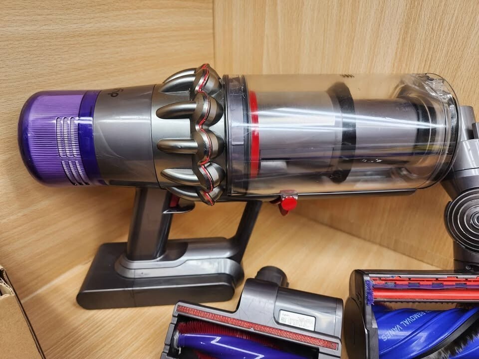 Dyson V11 Torque Drive+ Cordless Vacuum Cleaner with Extra Attachments gallery