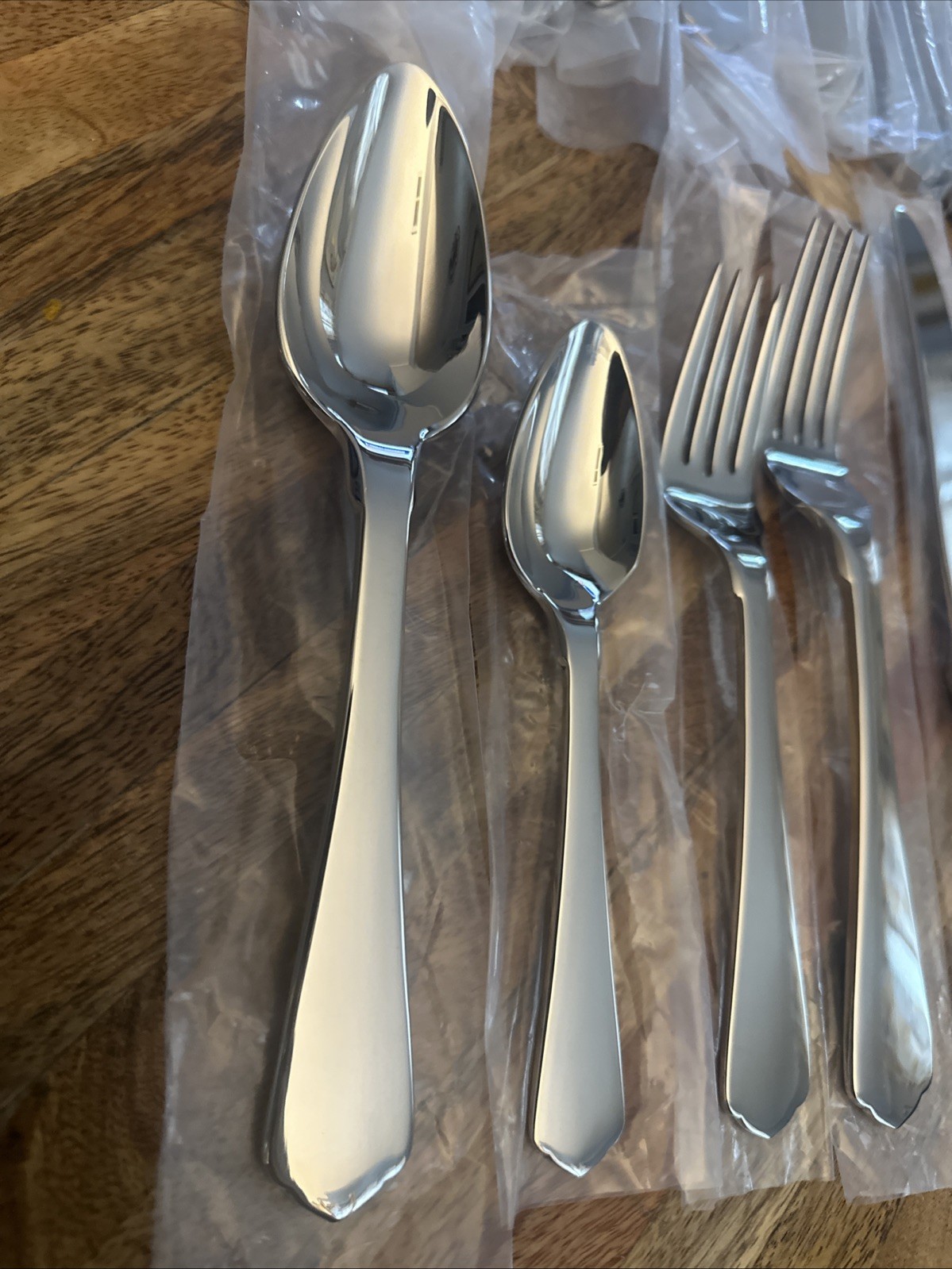 Towle 18/10 Flatware Set 20 Pc Set Like Villeroy Boch Medina Unknown Name gallery