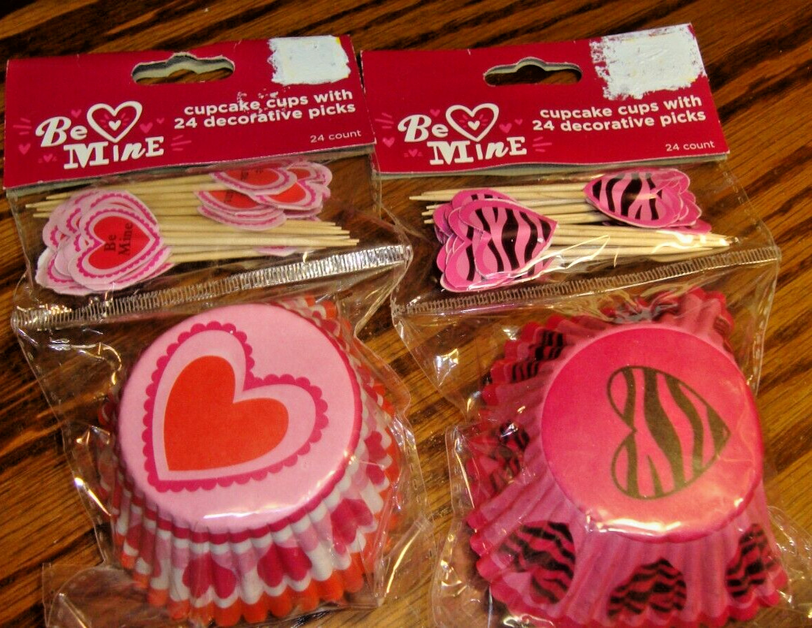 ''Be Mine' Valentine's Day 48ct Baking Cups Cupcake Liners+ 48ct Decor Picks 848 gallery