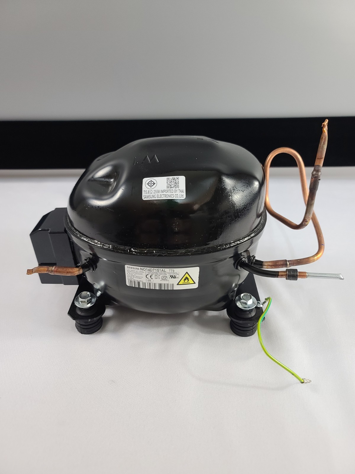 Samsung Refrigerator Compressor R-600A NO14D7151ALTT9 gallery