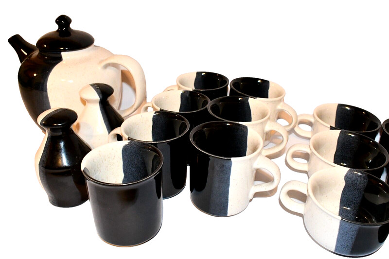 Better Homes & Garden Dinnerware 16 Piece Set Ceramic Stoneware Two Tone gallery