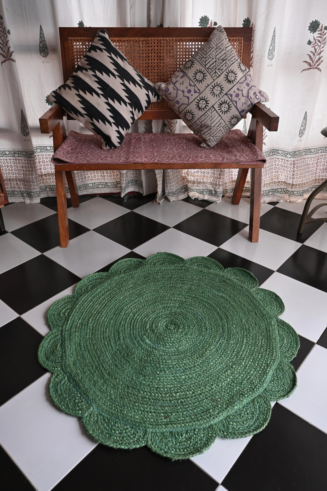 Rugmoda Green Jute Scalloped Rug 3x3 ft Round Braided Living Room Bedroom Rug gallery