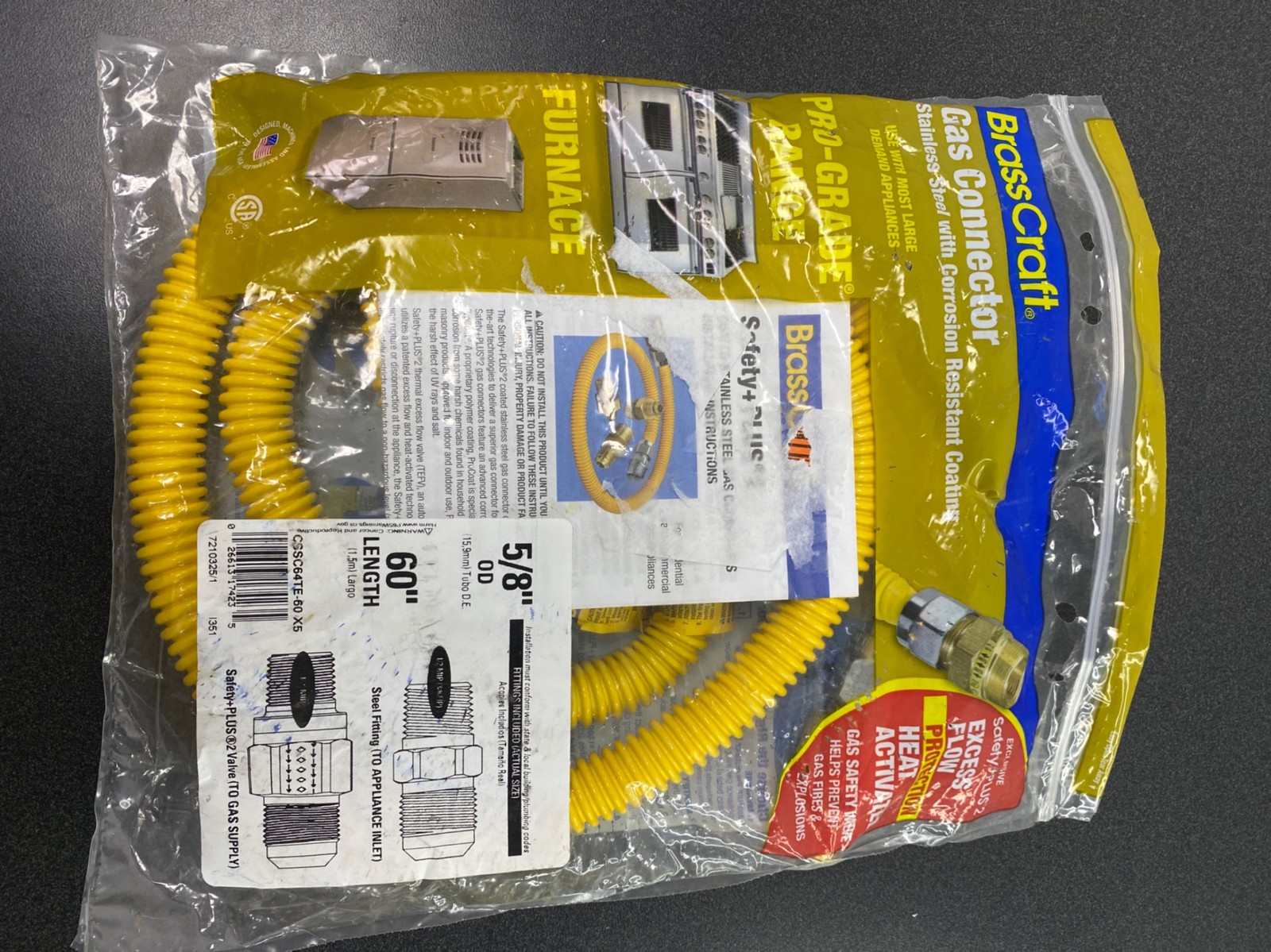 Brasscraft CSSC64TE-60 Gas Connector w/Safety+Plus2 Valve, 60in, 107,000 BTU gallery