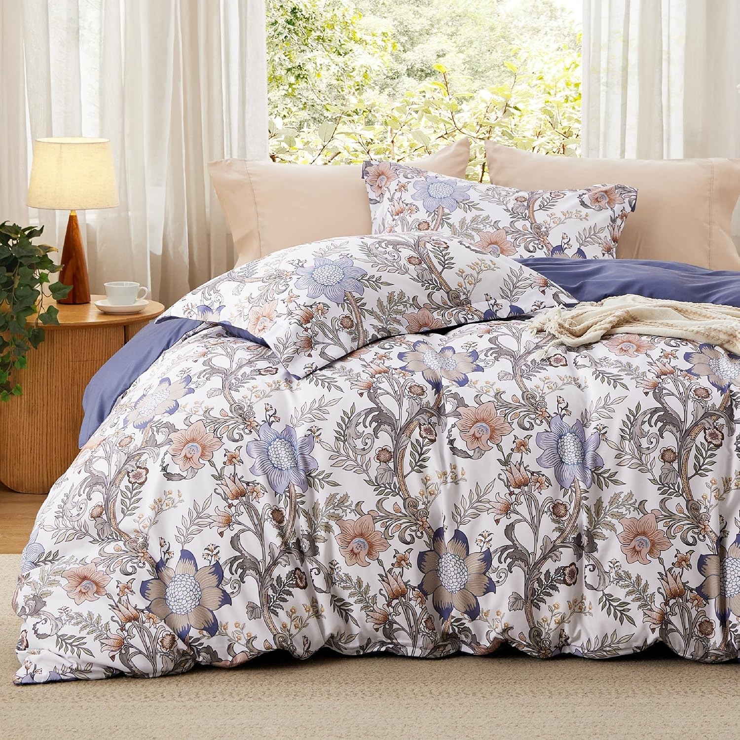 Down Comforter Cover Set - Reversible BlueFloral DownComforter Cover 3-PieceSet gallery