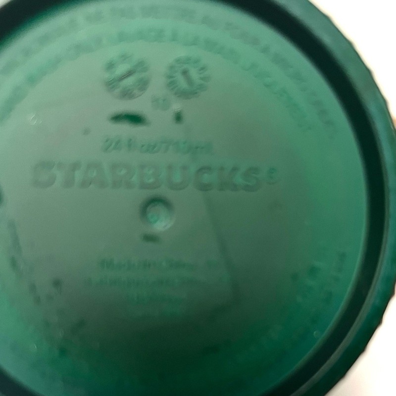 Starbucks Green Gradient Studded Acrylic Tumbler Fall Winter Holiday 2022 24oz gallery