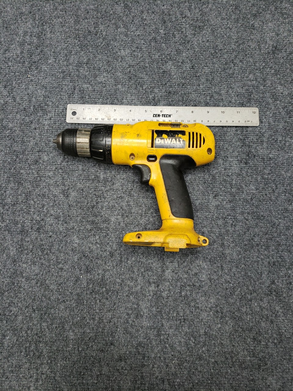 Dewalt DW991 3/8" Cordless Drill/Driver 14.4V Tool Only Used. Not Tested. Parts gallery