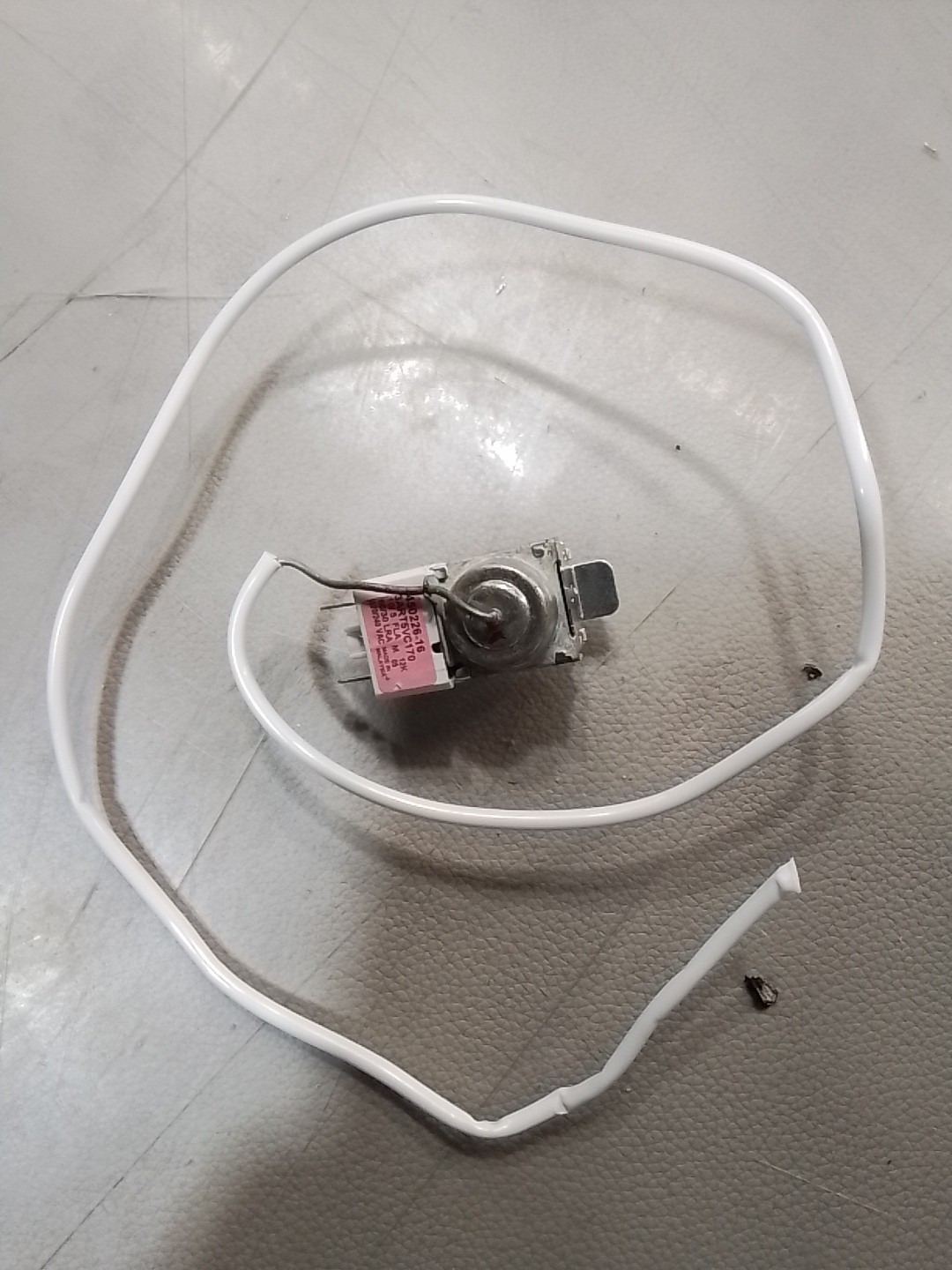Frigidaire Fridge Temp Control Assembly PN: 240368103, 5304445058 gallery