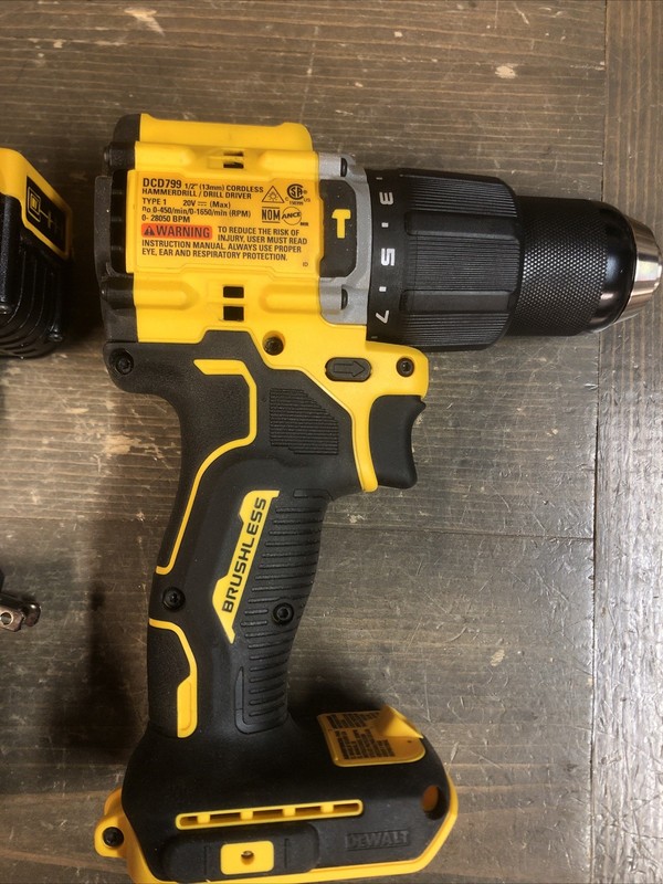 DEWALT Atomic Compact Series 20V Hammer Drill Kit DCD799P1 / 5Ah Battery gallery