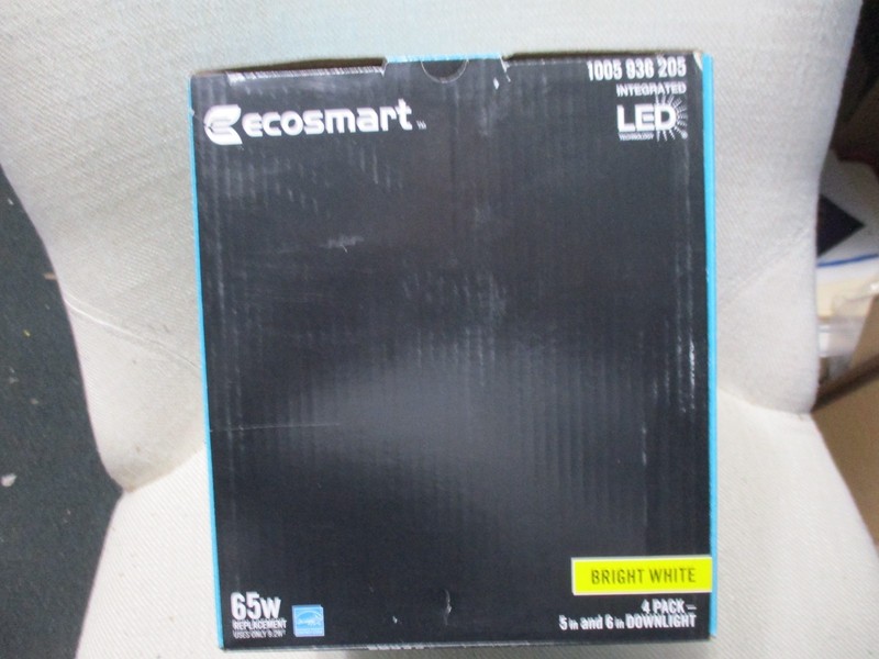4 pack Ecosmart 65w 5” - 6" Downlight Dimmable Bright White Screw-in Base NEW gallery