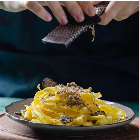 Fresh Black Burgundy Truffles (Tuber Uncinatum) gallery