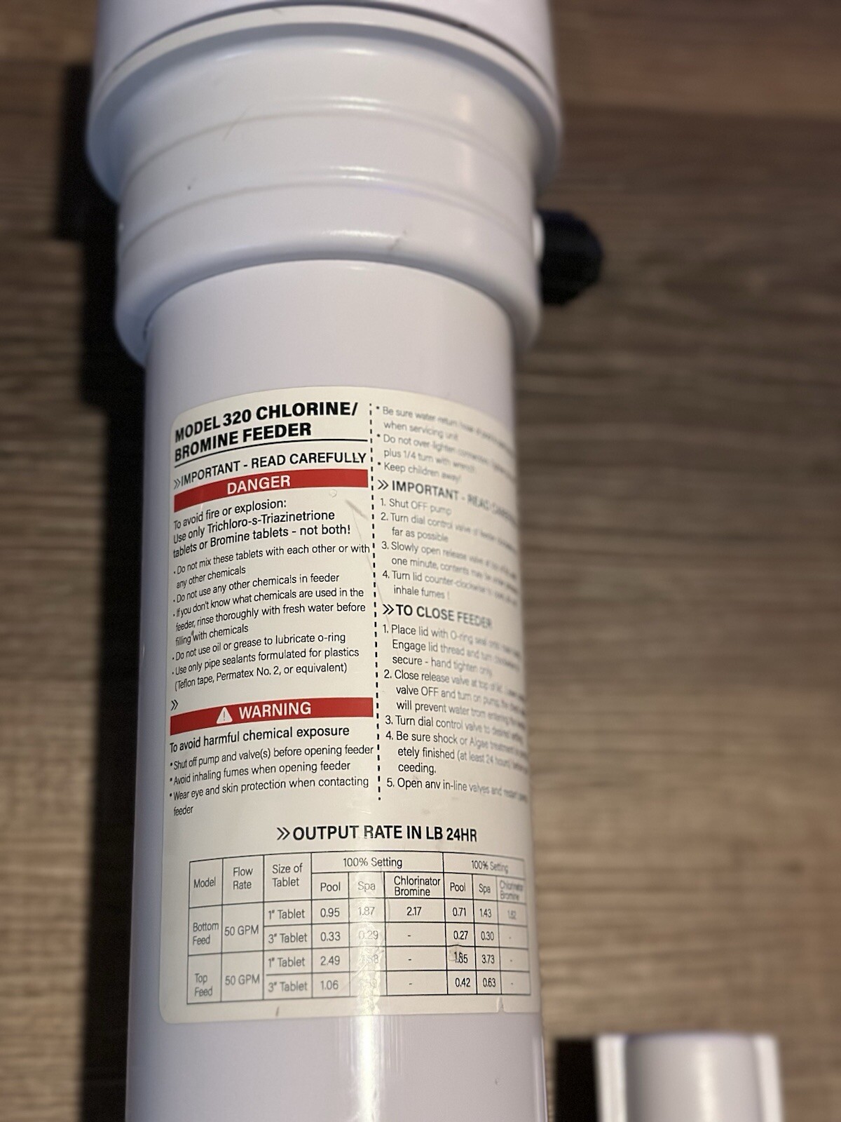 Pentair R171096 Rainbow 320 Automatic in-Line Chlorine/Bromine Feeder gallery