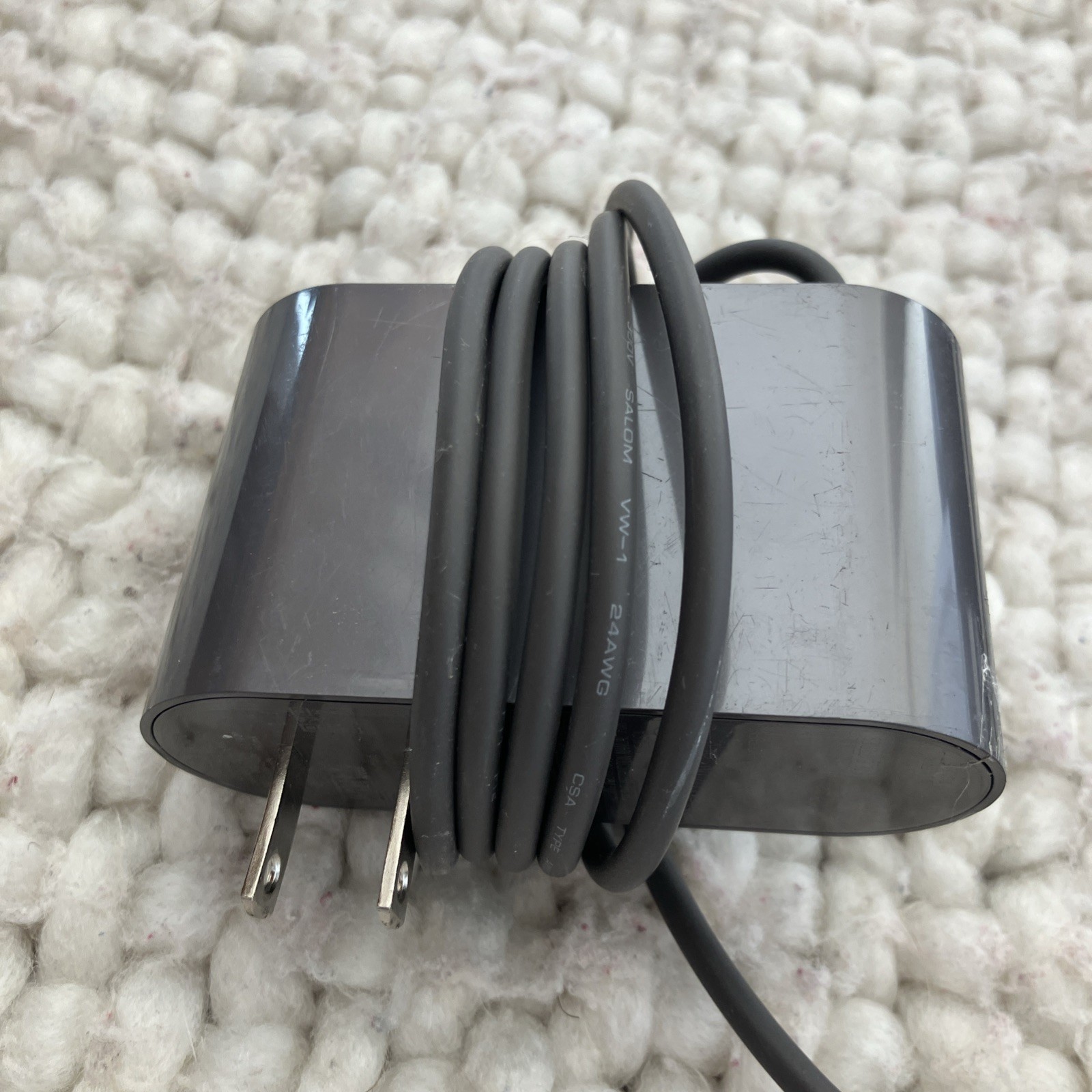 FOR PARTS - Replacement Charger Cord and Mount Dyson V8 Origin+ Cordless Vacuum gallery