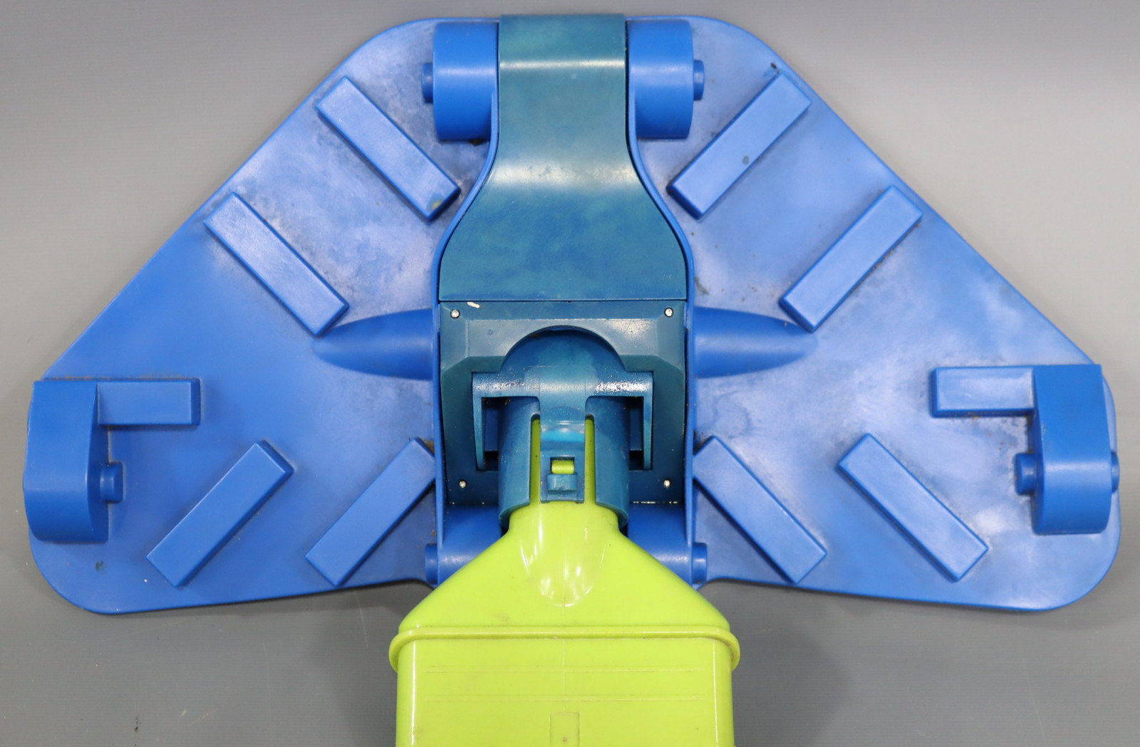 Water Tech Pool Buster-Blaster Vacuum Head P30X006 gallery