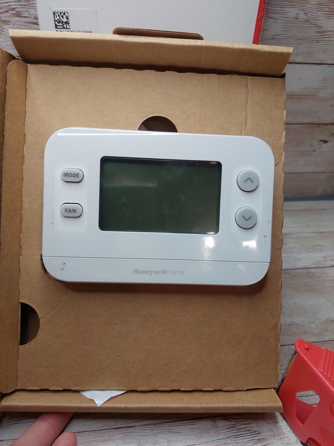 HONEYWELL X1N NON-PROGRAMMABLE THERMOSTAT SINGLE STAGE RTH11B ⚠️damaged Box ⚠️ gallery