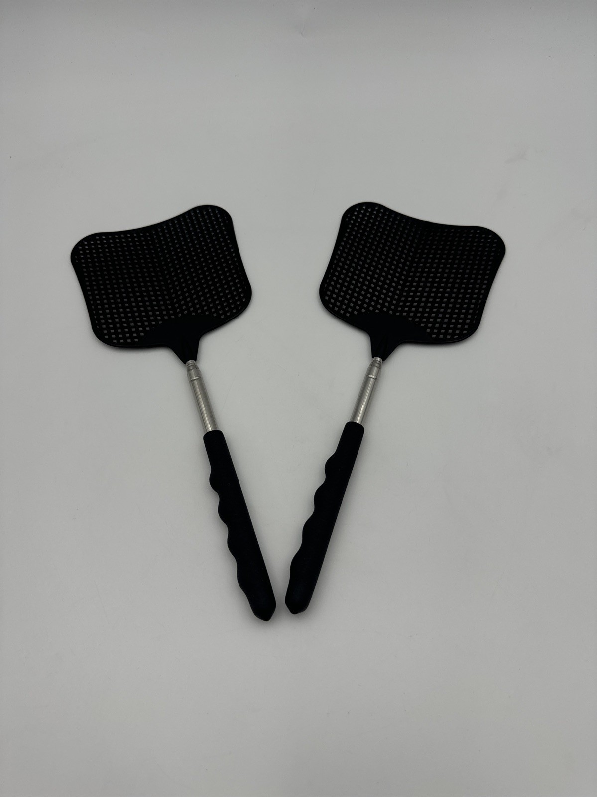 Foxany Telescopic Fly Swatters, Durable Plastic Fly Swatter Heavy Duty Set 2 Pk. gallery