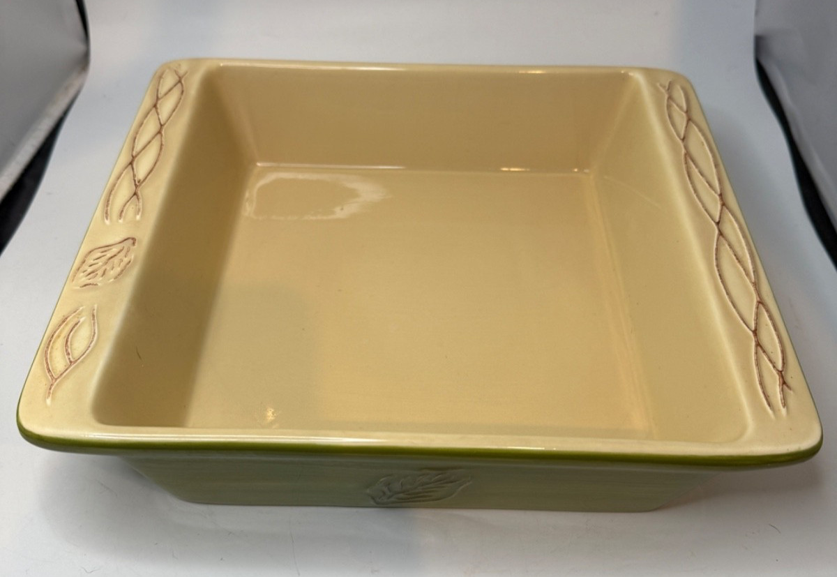 Tastefully Simple Square Baking Pan Green Leaf Host Collection 9 In x 9 In gallery