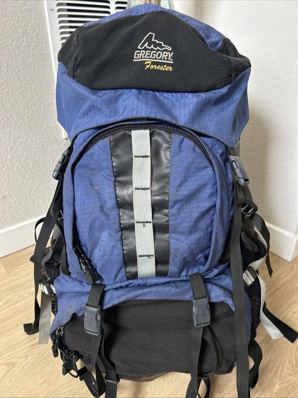 Gregory Model Forester Backpacking Pack Blue Vintage Internal Frame Size Small