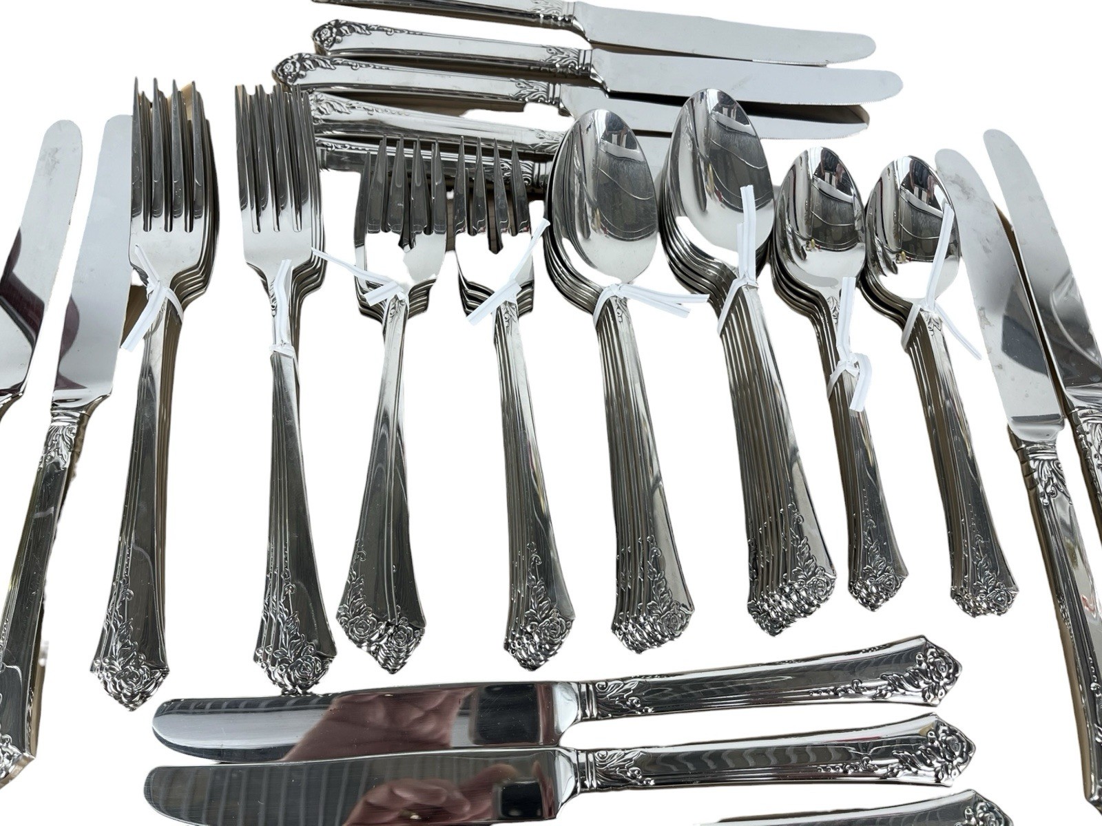 Oneida DAMASK ROSE Silver Stainless Cube Flatware Service 14 Equals 69 Pieces gallery