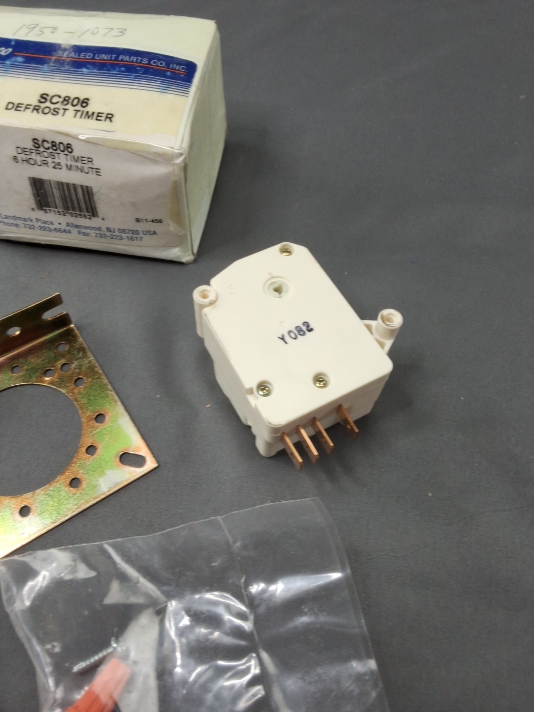 Supco Refrigerator SC806 Defrost Timer, 6 Hour, 25 Minute gallery